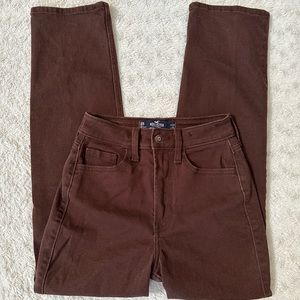 Hollister Ultra High Rise Vintage Straight Brown Jeans 00R
